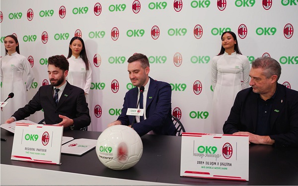 OK9 ⚜️ Website Nhà Cái Thể Thao Uy Tín | Link Chính Thức 2026 12 OK9 ký kết hợp tác cùng CLB AC Milan